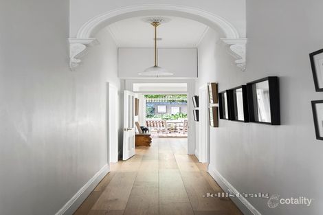 Property photo of 10 Erica Street Windsor VIC 3181