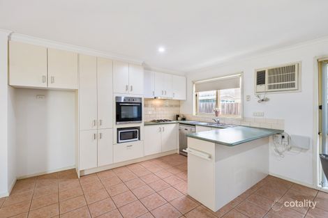 Property photo of 102 Manning Clark Road Mill Park VIC 3082