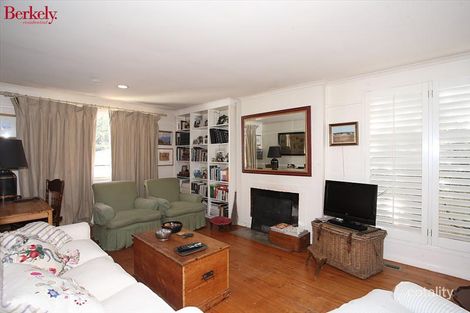 Property photo of 9 Loftus Street Yarralumla ACT 2600
