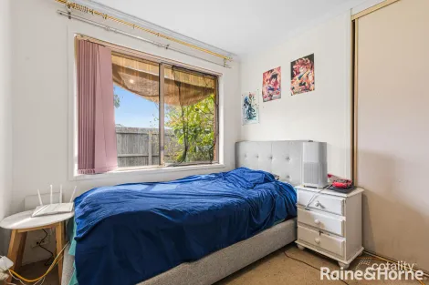 Property photo of 8 Conroy Place Roxburgh Park VIC 3064