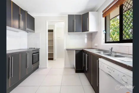 Property photo of 3 Ocean View Street Benowa QLD 4217