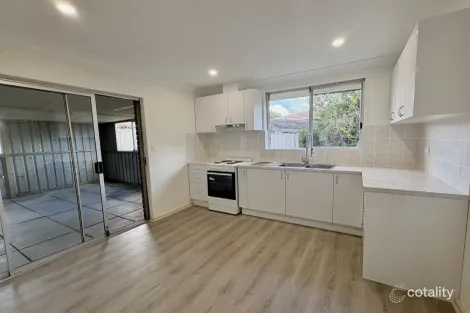Property photo of 11 Redtingle Road Camillo WA 6111