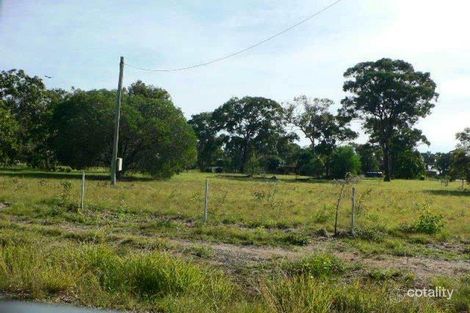 Property photo of 25 Shore Road East Urangan QLD 4655