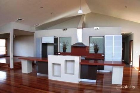 Property photo of 50 Amaroo Street Kooringal NSW 2650