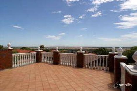 Property photo of 42 Yulinda Terrace Gulfview Heights SA 5096