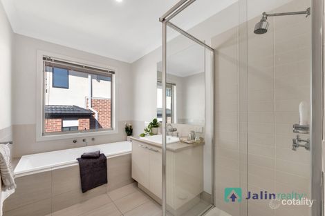 Property photo of 46 Aspect Drive Doreen VIC 3754