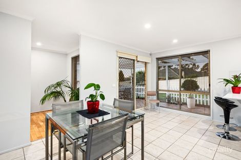 Property photo of 9 Rae Place Currans Hill NSW 2567