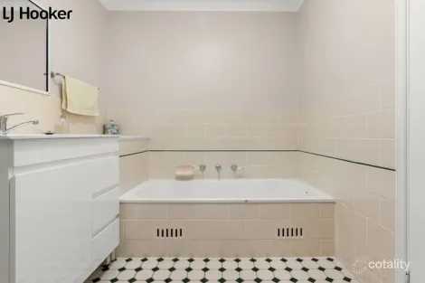 Property photo of 4/8 Regent Place Bomaderry NSW 2541