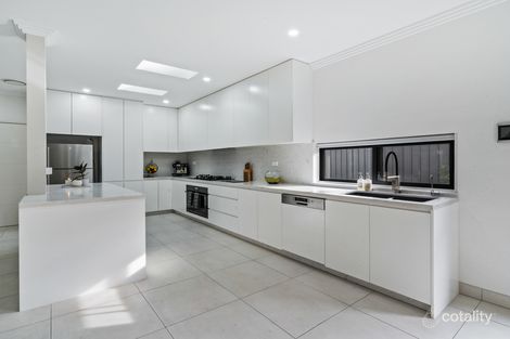 Property photo of 10B Chrysanthemum Avenue Lurnea NSW 2170