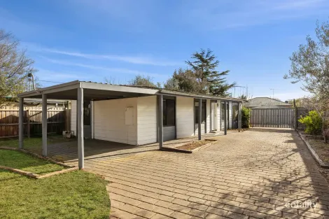 97 MCCLELLAND AVE, LARA, VIC 3212