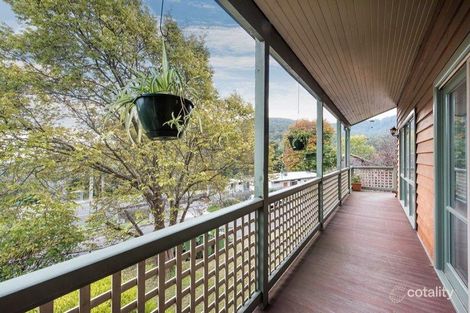 Property photo of 2 Ferny Creek Avenue Upper Ferntree Gully VIC 3156