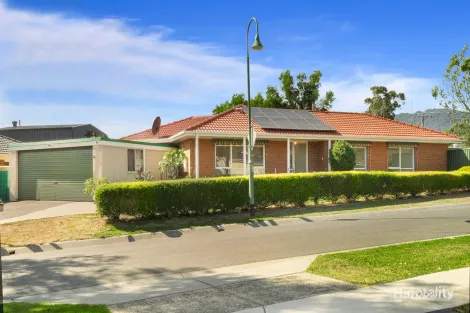 Property photo of 18 Skye Court Bayswater North VIC 3153