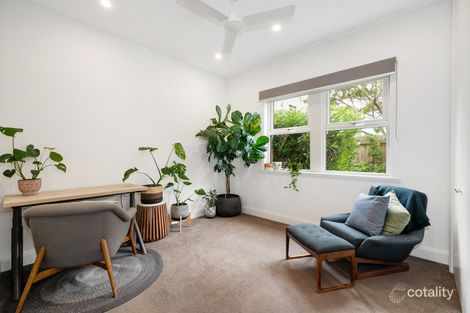Property photo of 10/16-17 Marine Parade St Kilda VIC 3182