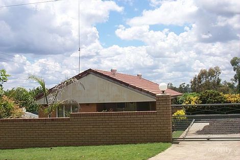 50 Diamond St, Riverview, QLD 4303