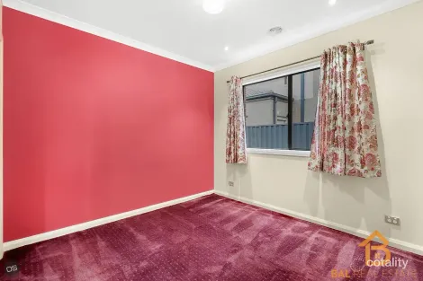 Property photo of 112 Hummingbird Boulevard Tarneit VIC 3029