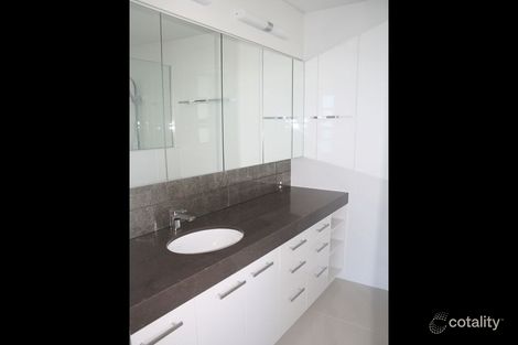 Property photo of 1 Pacific Avenue Tannum Sands QLD 4680