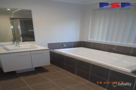 Property photo of 12 Sparkle Way Tarneit VIC 3029