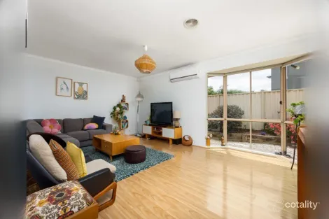 Property photo of 40 Lennon Boulevard Point Cook VIC 3030