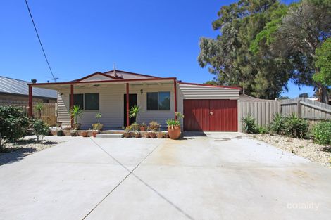 203 Seventh Ave, Rosebud, VIC 3939