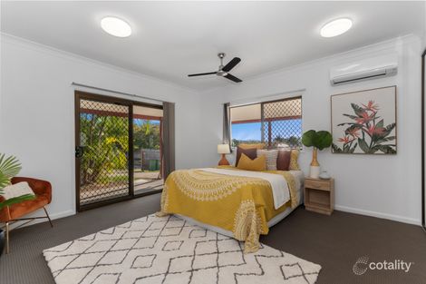 Property photo of 32 Scenic Drive Mount Louisa QLD 4814