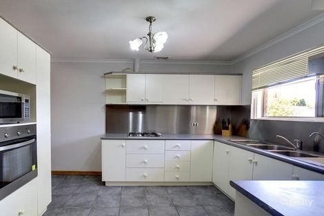 Property photo of 102 Richards Drive Morphett Vale SA 5162