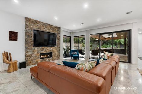 Property photo of 8 Oakdene Place Ivanhoe East VIC 3079
