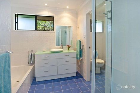 Property photo of 39 Hillside Crescent Kianga NSW 2546
