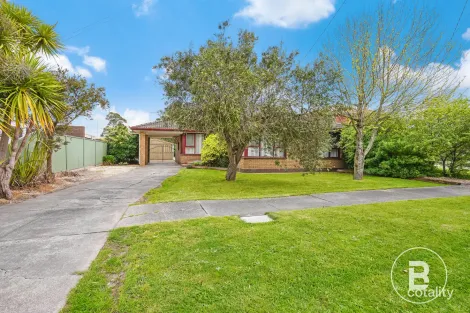 51 Lake St, Wendouree, VIC 3355