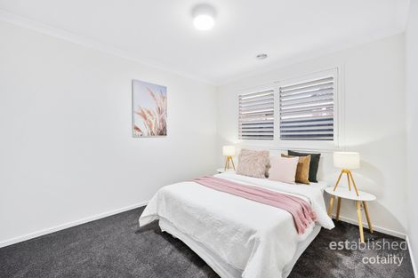 Property photo of 28 Cobram Street Tarneit VIC 3029