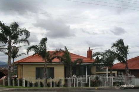 242 Flagstaff Rd, Lake Heights, NSW 2502