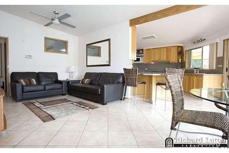 Property photo of 33 Lewis Luxton Avenue Gordon ACT 2906