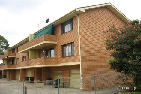 4/56 Warby St, Campbelltown, NSW 2560