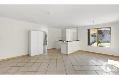 Property photo of 11 Sloan Drive Leda WA 6170