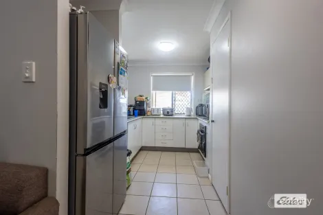 Property photo of 32 Hewett Drive Regency Downs QLD 4341