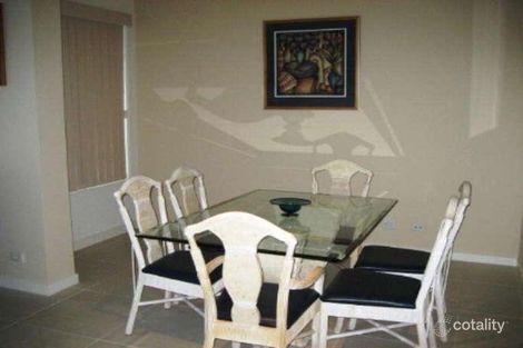 Property photo of 25/5125 St Andrews Terrace Hope Island QLD 4212