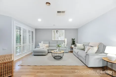 Property photo of 6 Roxy Close Berwick VIC 3806