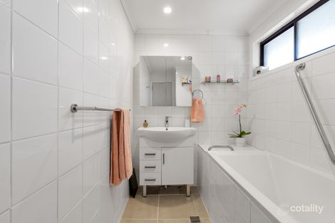 Property photo of 15/28 Coolaroo Crescent Lurnea NSW 2170