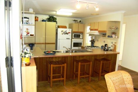 Property photo of 12 Wilmot Place Helensvale QLD 4212