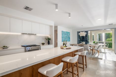 Property photo of 1 Lake Edge Drive Noosa Heads QLD 4567