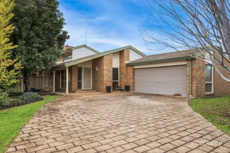 5 Maneroo Ct, Eastwood, VIC 3875