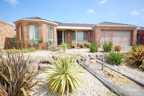 11 Foxwood Dr, Cranbourne East, VIC 3977