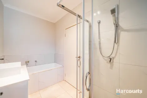 Property photo of 4 Ortakoy Street Craigieburn VIC 3064