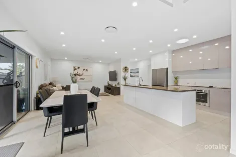 Property photo of 28 Mapleton Crescent Capalaba QLD 4157