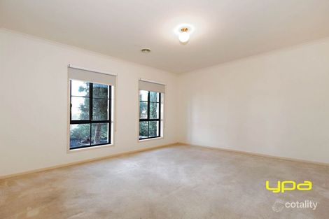 Property photo of 15 Netherton Place Caroline Springs VIC 3023