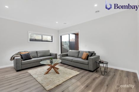 Property photo of 42 Distinction Avenue Craigieburn VIC 3064