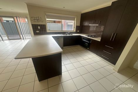 3 Radiata Cl, Manor Lakes, VIC 3024