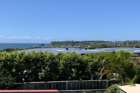 Property photo of 2/23 Red Head Road Red Head NSW 2430