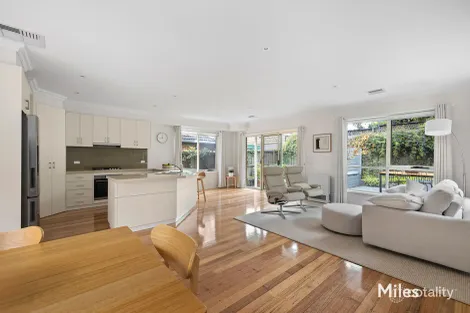 Property photo of 2 Ailsa Grove Ivanhoe VIC 3079