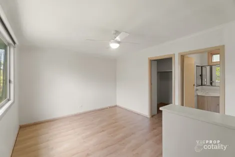 Property photo of 4 Penna Court Ferntree Gully VIC 3156