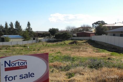 Property photo of 13 Settlers Place Young NSW 2594
